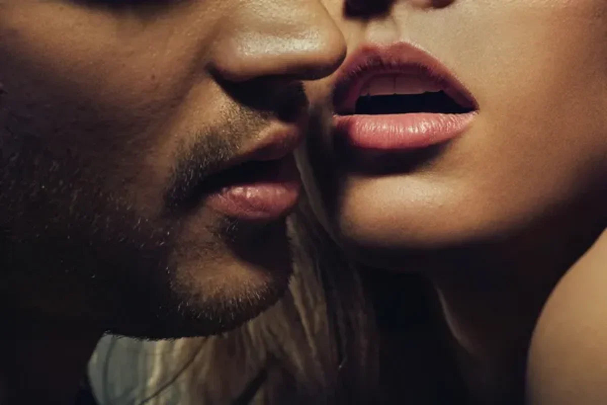 Both men and women can enjoy oral sex with their lips